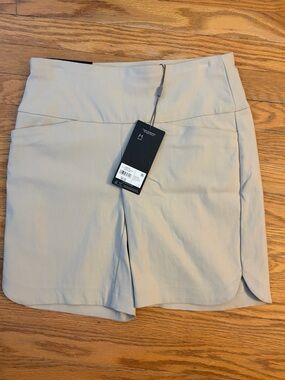 NWT Lady Hagen  performance Sculpt Pull on Shorts - S